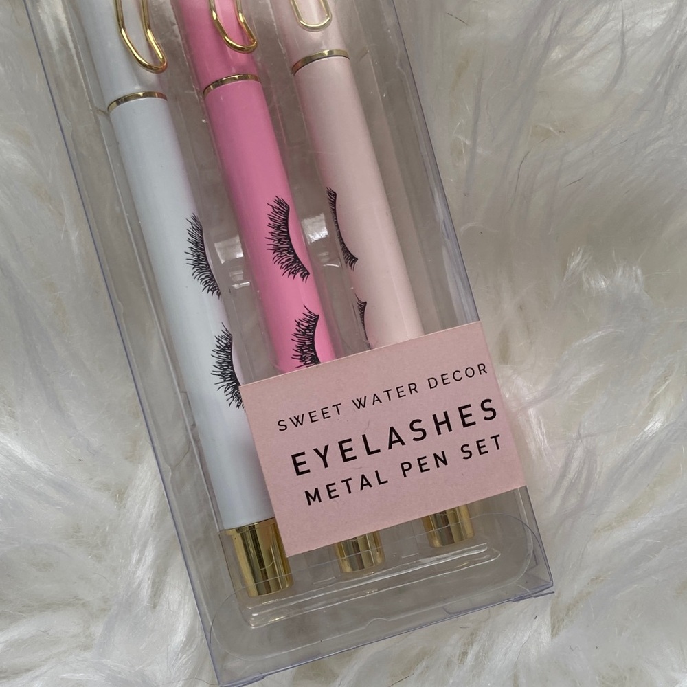 NWT Sweet Water Decor Eyelashes Metal Pen Set Graduation Gift